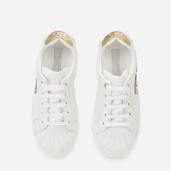 These practical and comfortable sneakers with DGlogo can be worn by little girls - Picture 2 of 6